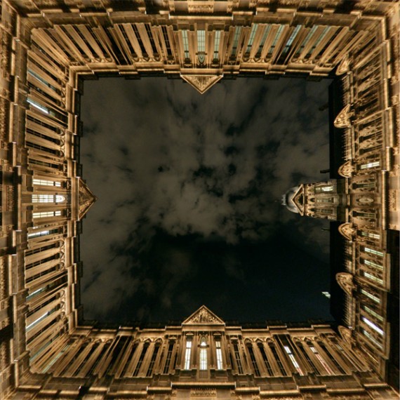 Looking Up-Cour Carre- Townshend